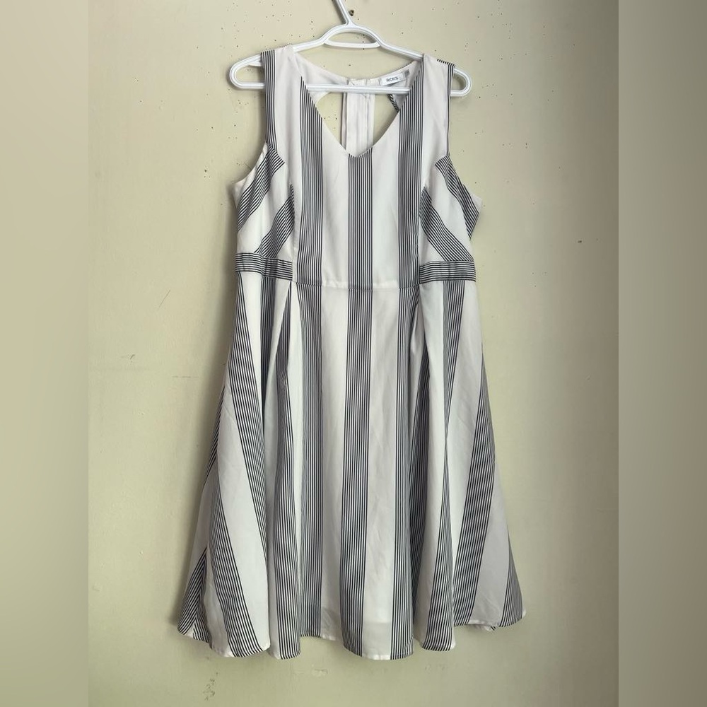 Ricki's Black and White A-Line Scoop Neck Dress - Picture 5 of 5